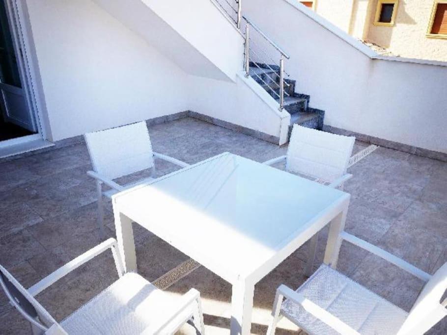 Villa Domicil De Luxe Торевьиа Экстерьер фото