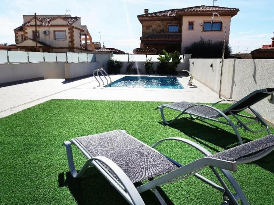 Villa Domicil De Luxe Торевьиа Экстерьер фото