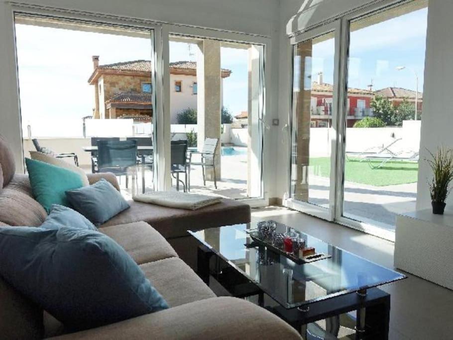 Villa Domicil De Luxe Торевьиа Экстерьер фото