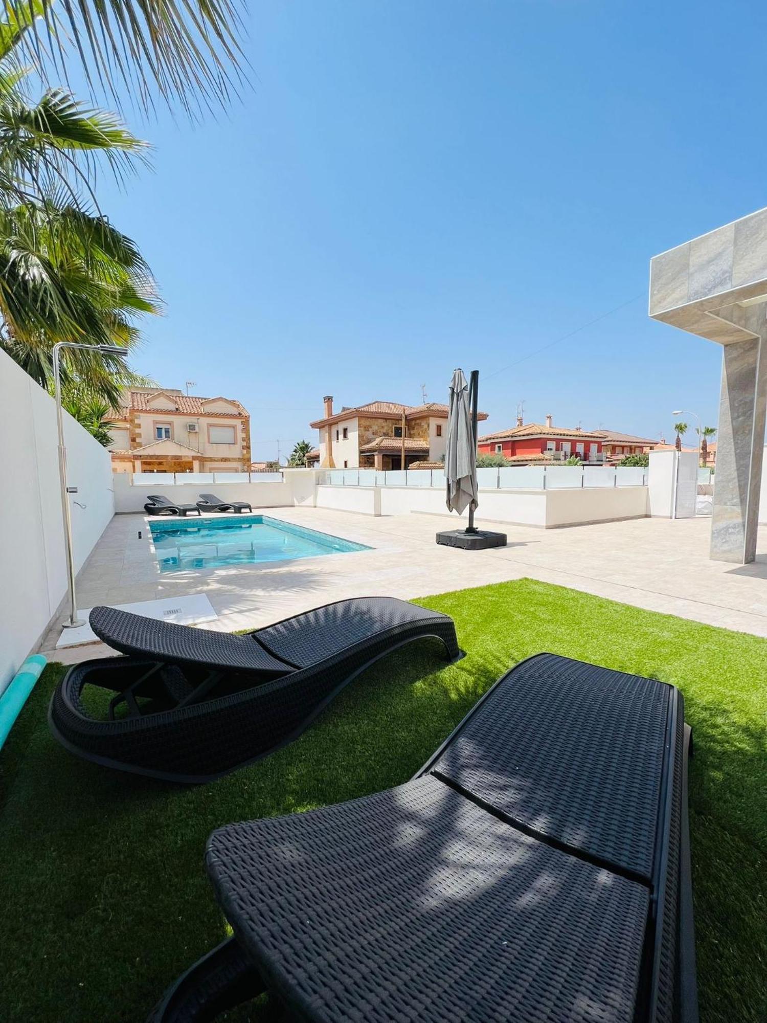 Villa Domicil De Luxe Торевьиа Экстерьер фото