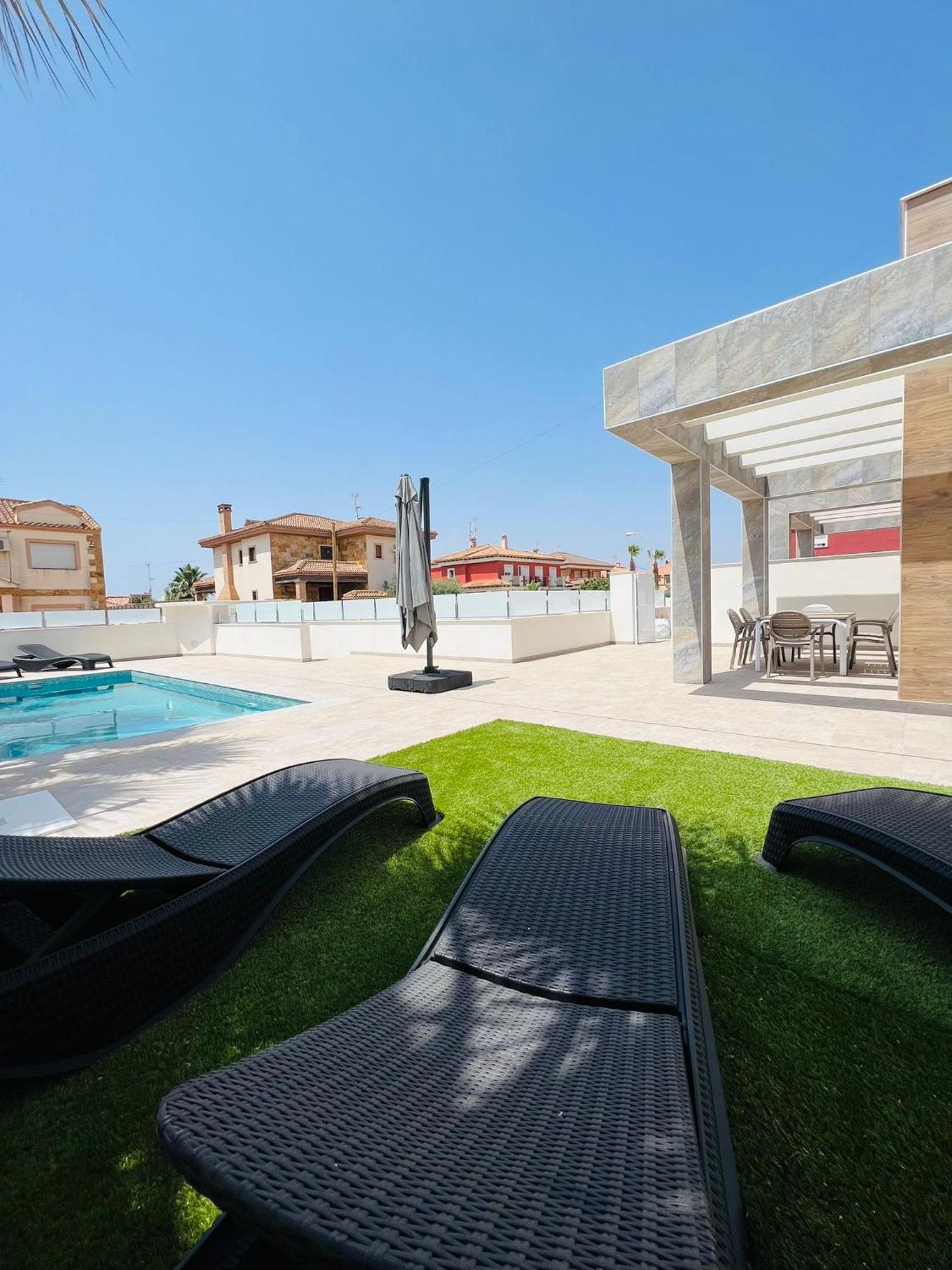 Villa Domicil De Luxe Торевьиа Экстерьер фото